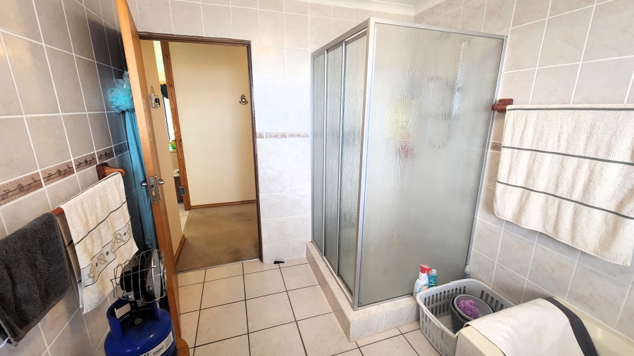 3 Bedroom Property for Sale in Dana Bay Western Cape